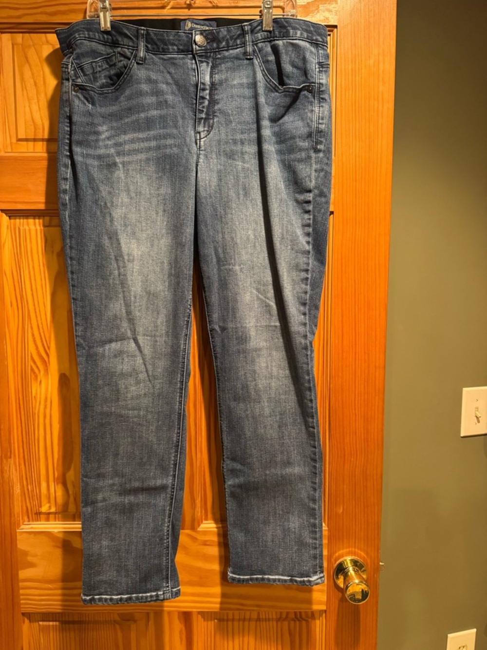 Democracy Women’s Blue Straight-Leg Jeans Size 16